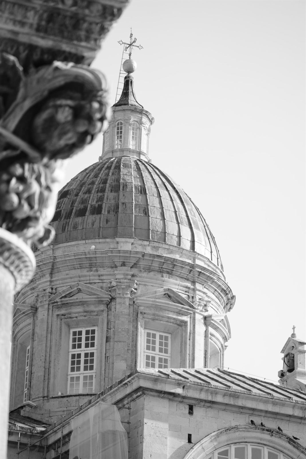 Dubrovnik cathedral dome in black and white